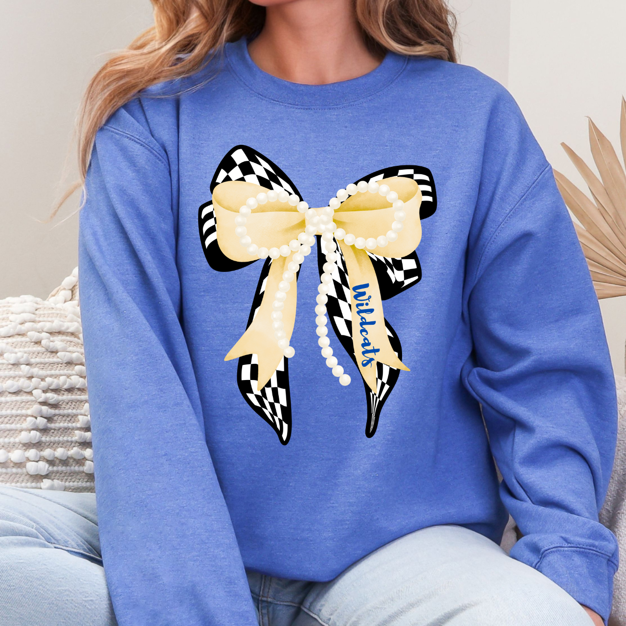 Durant Wildcats Bow Crewneck