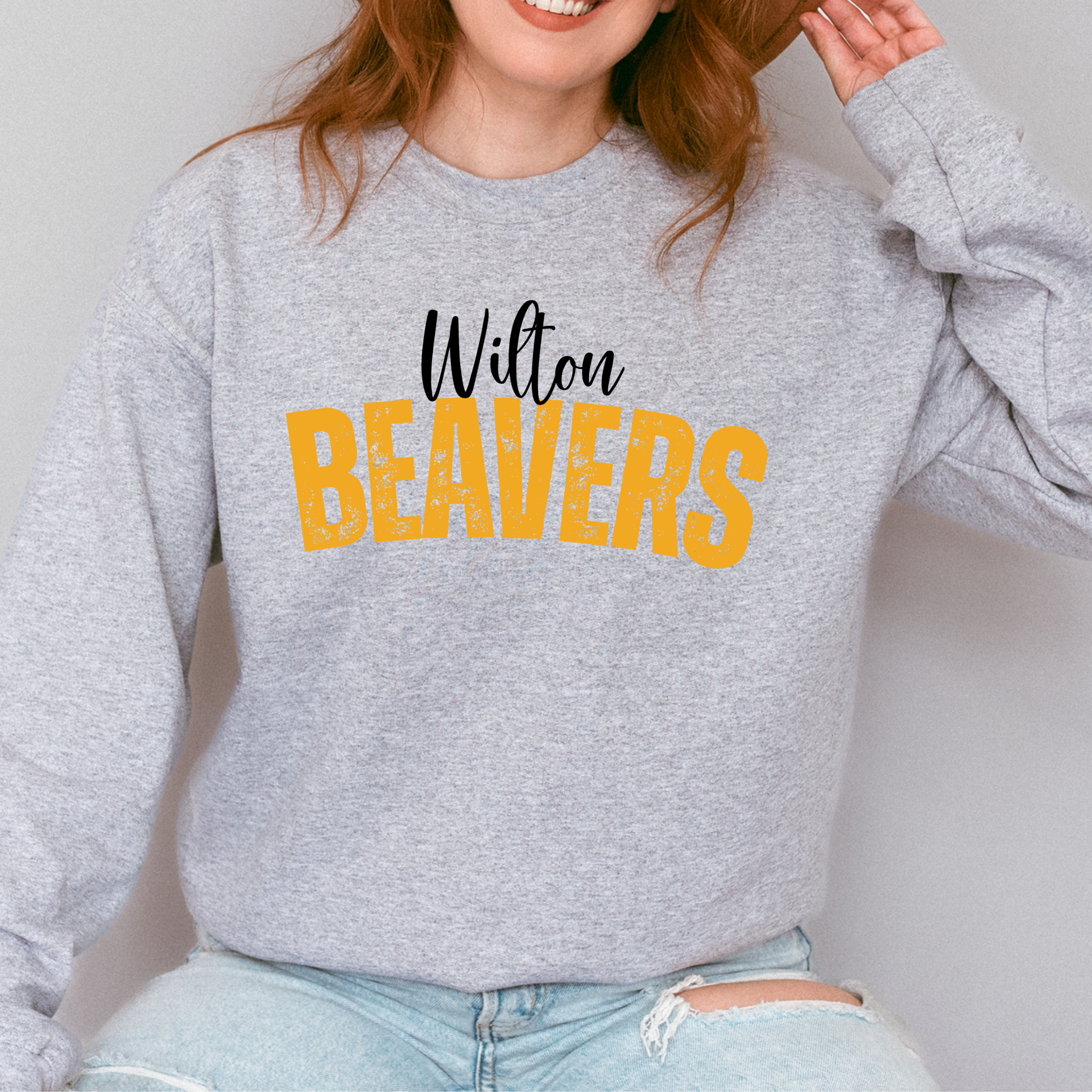 Wilton Beavers Arched Spirit Crewneck
