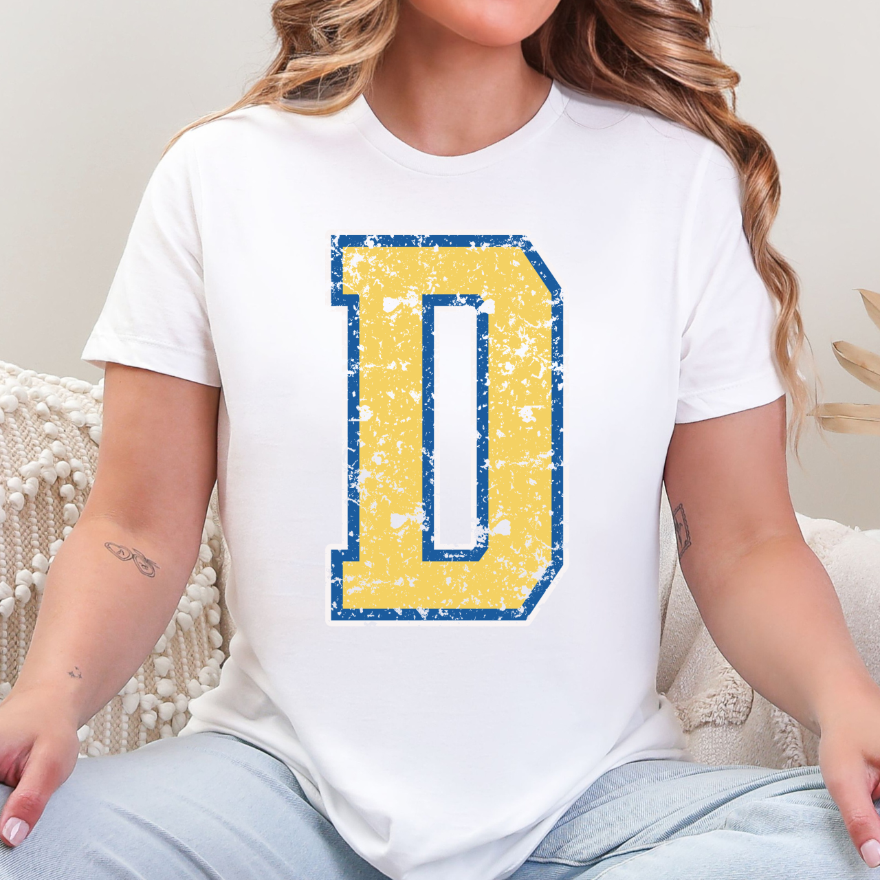 Durant Wildcats Distressed “D” Tee
