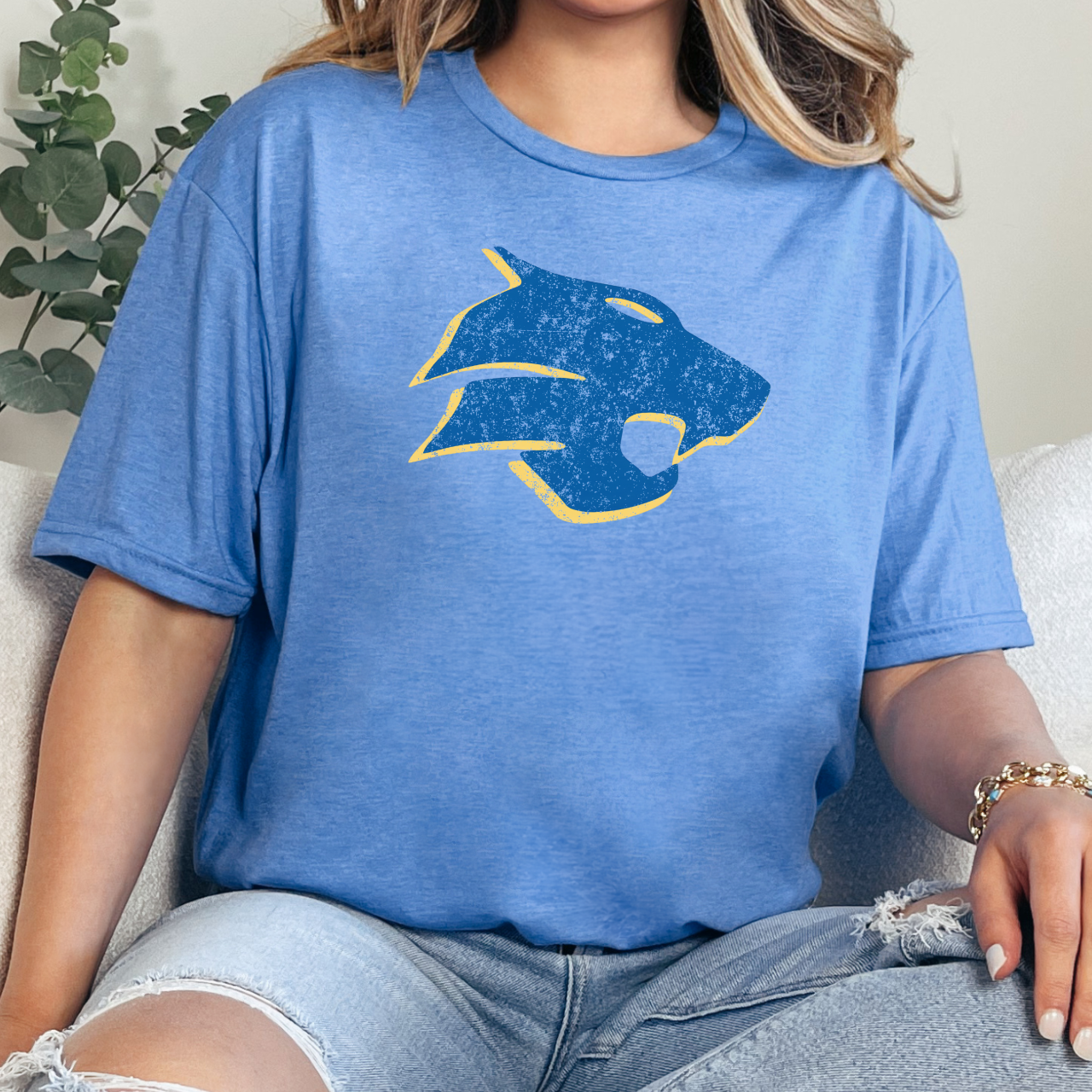 Durant Wildcats Distressed Mascot Tee