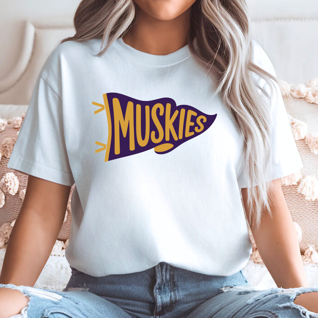 Muskies Retro Pennant Tee