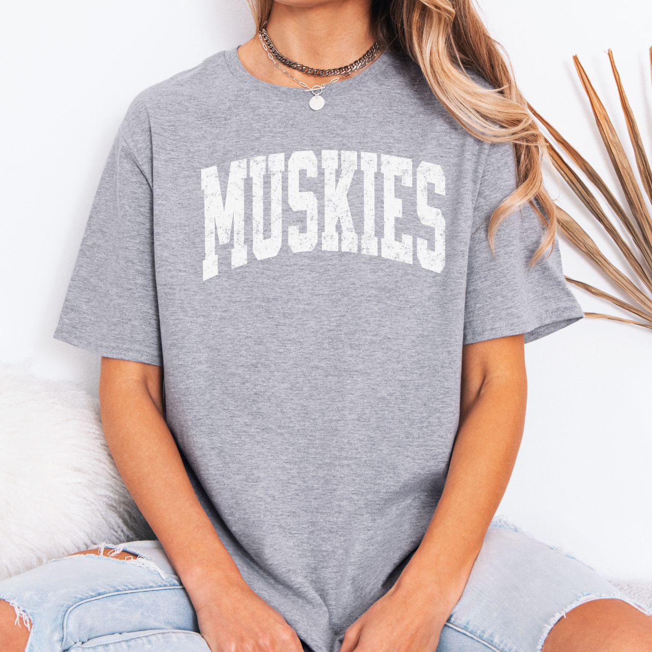 Muskies Distressed Varsity Arch Tee