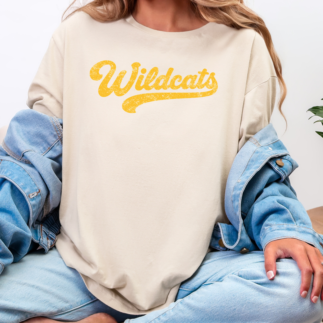 Durant Wildcats Vintage Script Graphic Tee