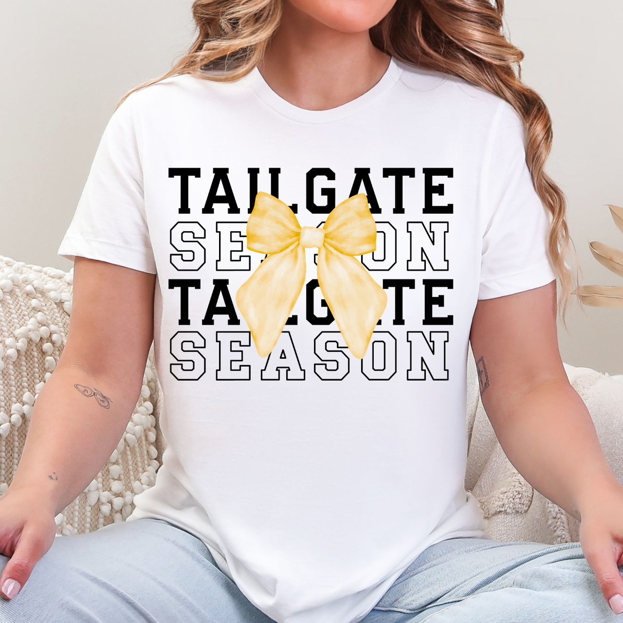 Tipton Tigers Tailgate Season Bow Tee